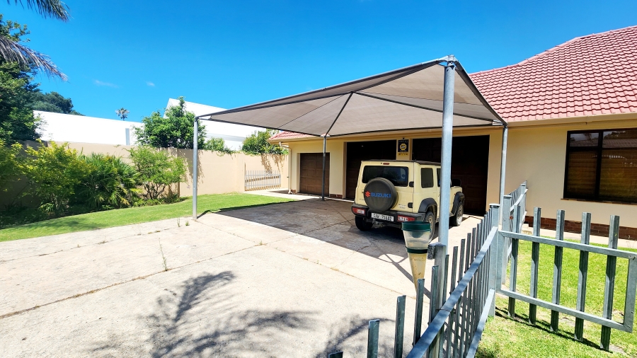 3 Bedroom Property for Sale in Heatherlands Western Cape